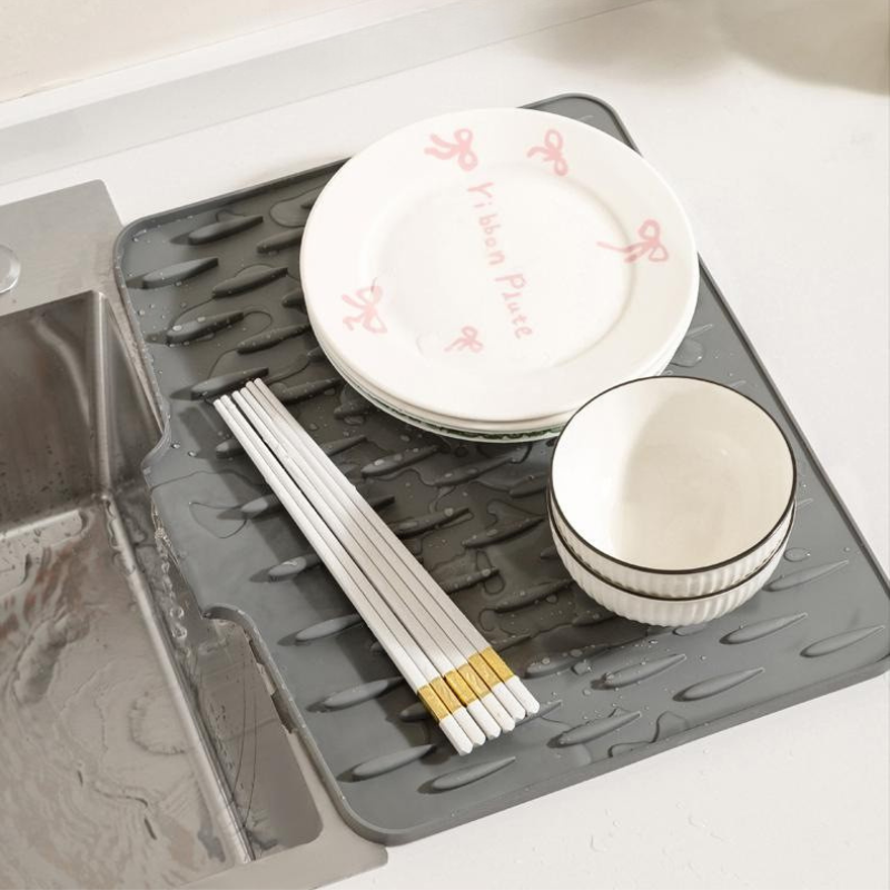 Silicone Countertop Drying Mat - Heat-Resistant Dish Drain Pad