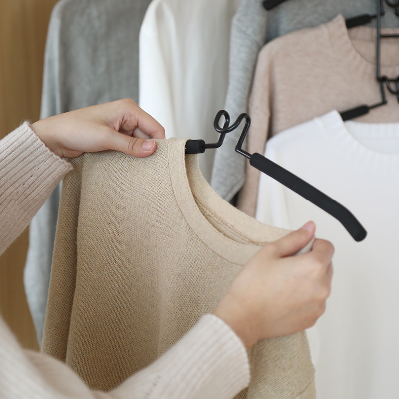 Multi-Layer Hanger Hook Rack - Space-Saving Closet Storage for Multiple Garments